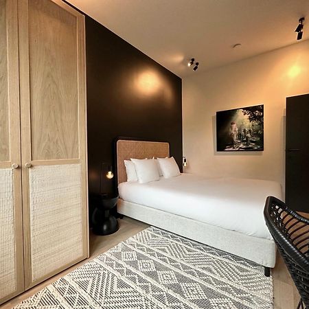 3 Bedroom Art-Nouveau Apartment With Free Parking Gand Esterno foto