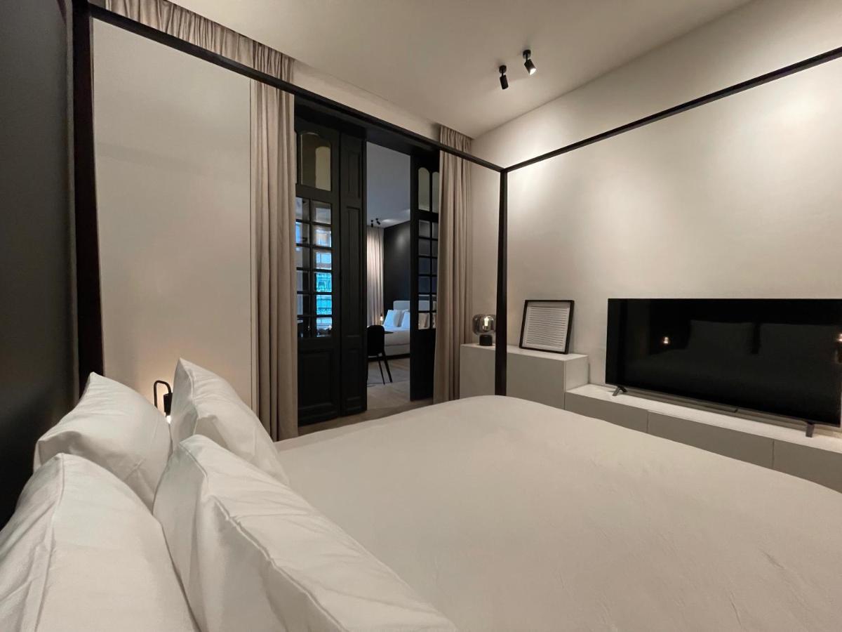 3 Bedroom Art-Nouveau Apartment With Free Parking Gand Esterno foto