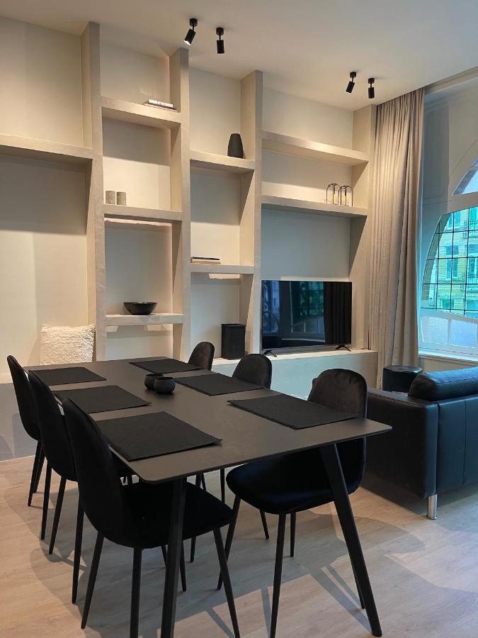 3 Bedroom Art-Nouveau Apartment With Free Parking Gand Esterno foto