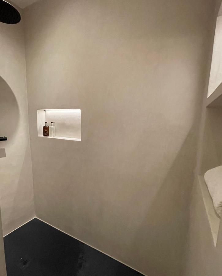 3 Bedroom Art-Nouveau Apartment With Free Parking Gand Esterno foto