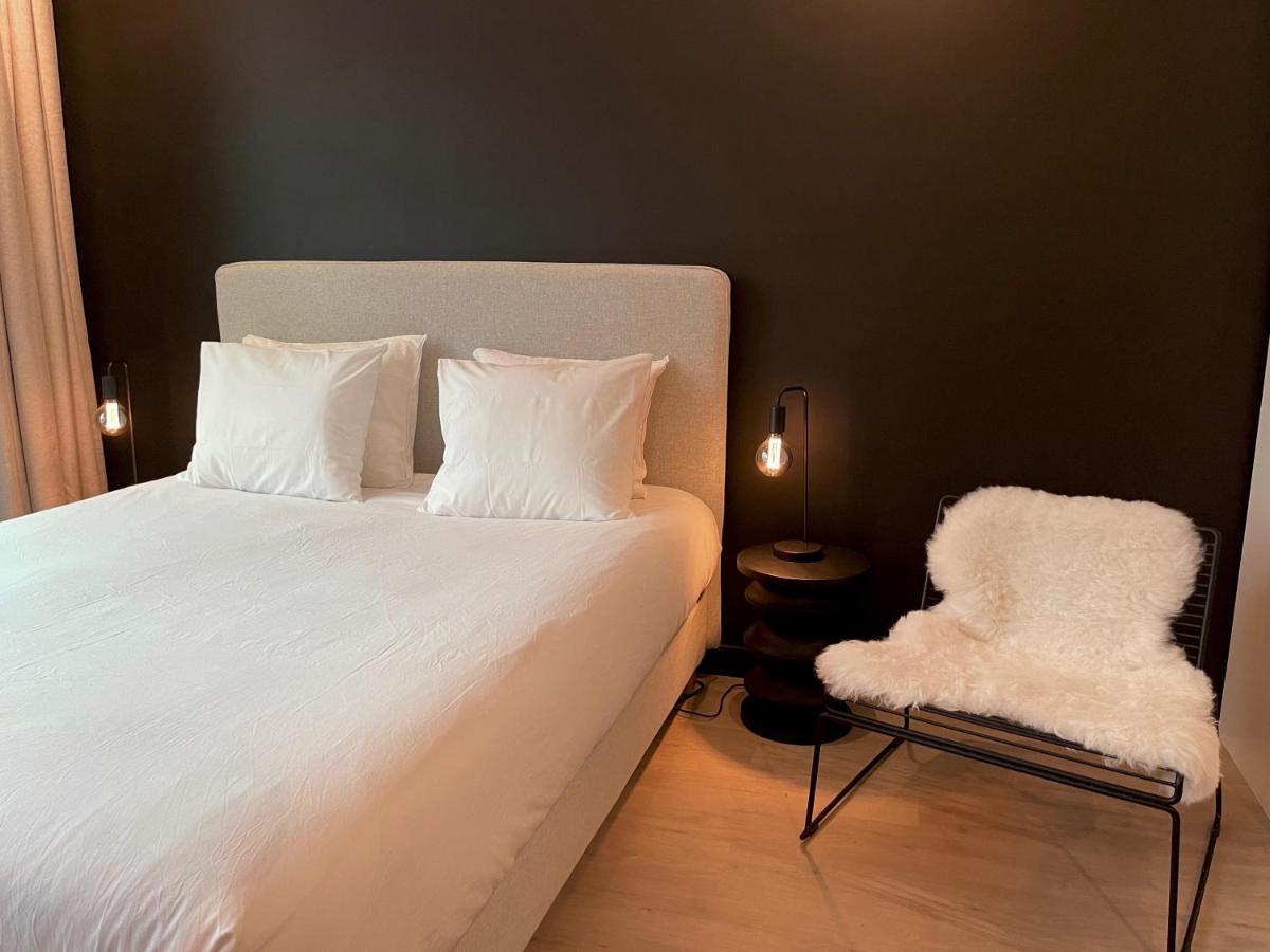 3 Bedroom Art-Nouveau Apartment With Free Parking Gand Esterno foto