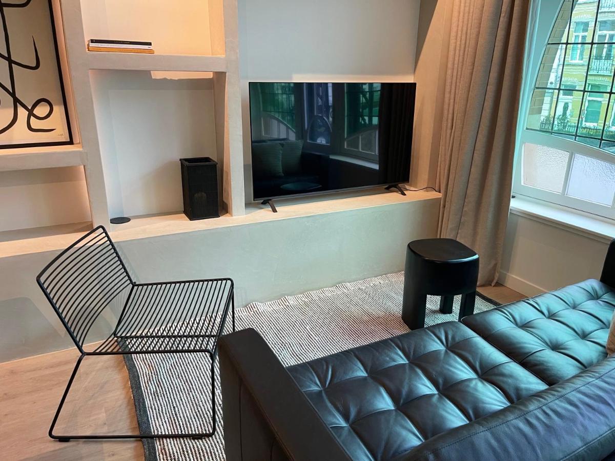 3 Bedroom Art-Nouveau Apartment With Free Parking Gand Esterno foto