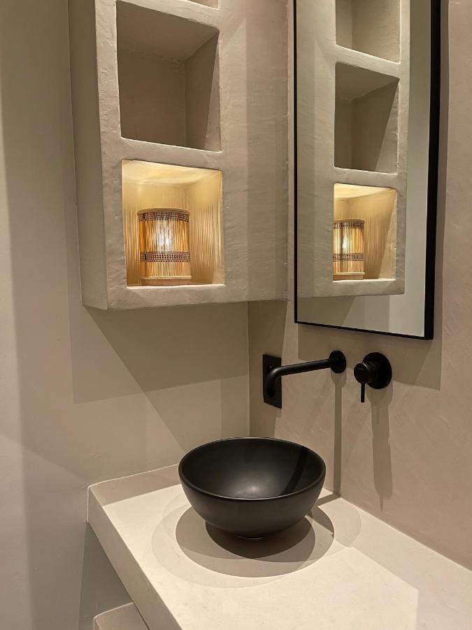 3 Bedroom Art-Nouveau Apartment With Free Parking Gand Esterno foto