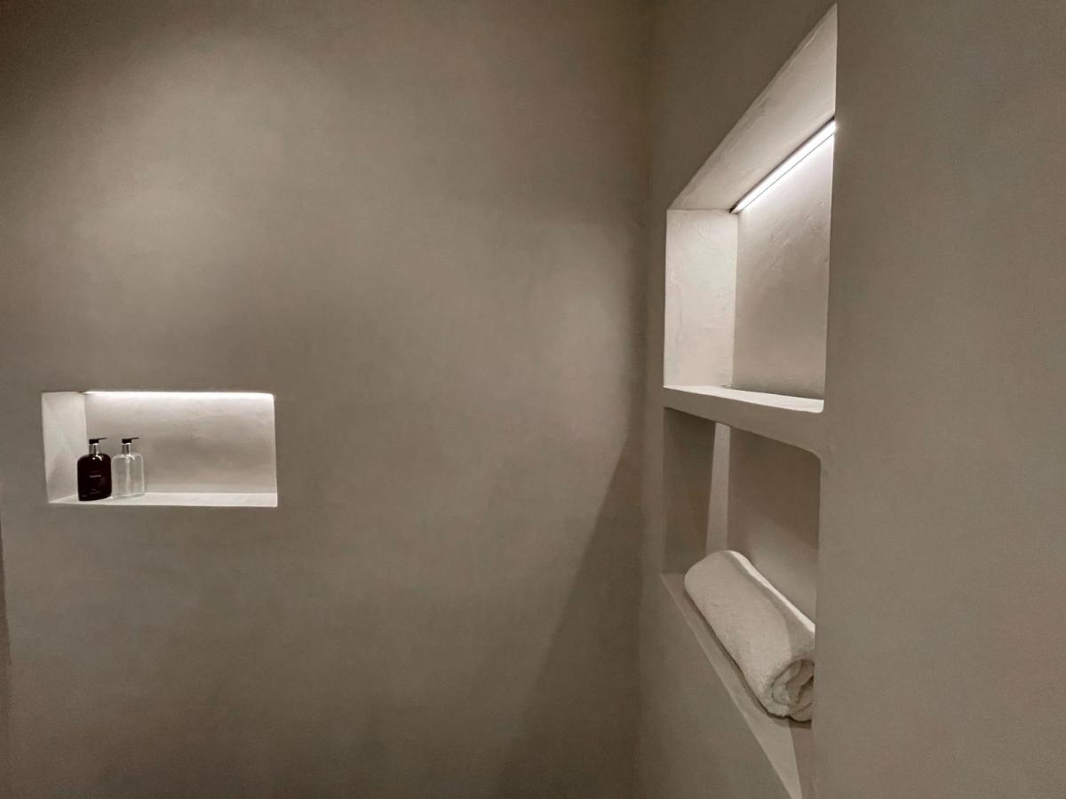 3 Bedroom Art-Nouveau Apartment With Free Parking Gand Esterno foto