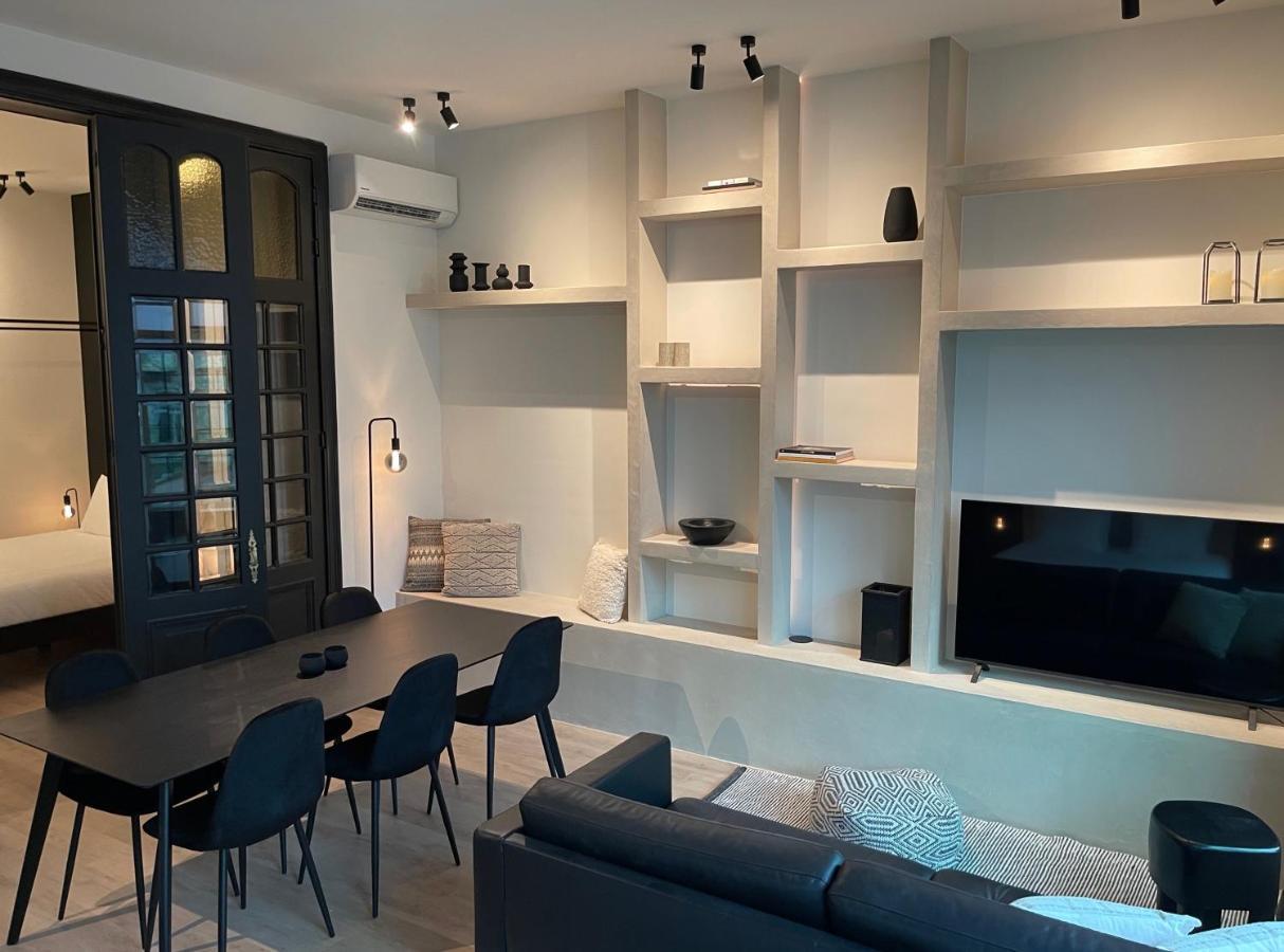 3 Bedroom Art-Nouveau Apartment With Free Parking Gand Esterno foto