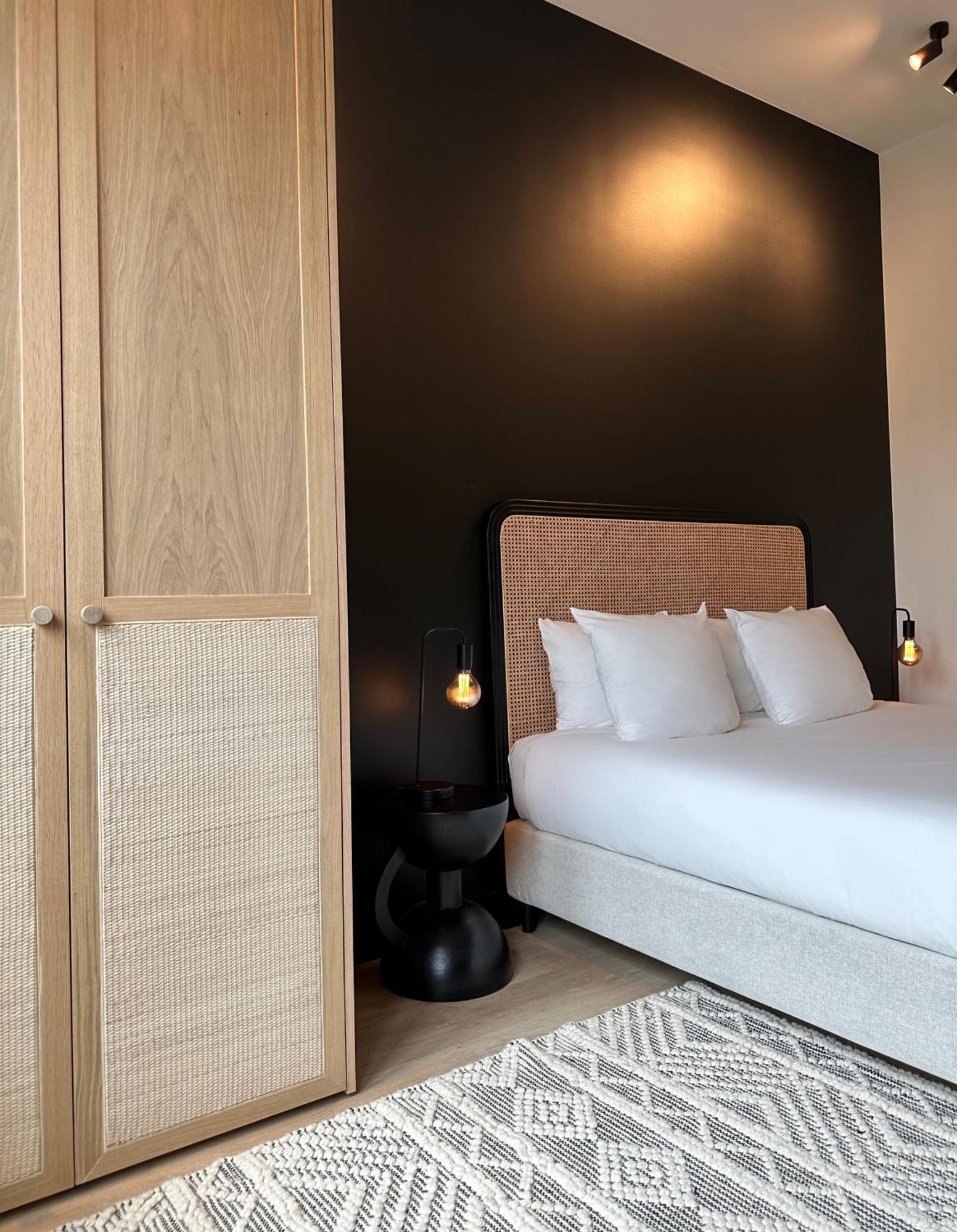 3 Bedroom Art-Nouveau Apartment With Free Parking Gand Esterno foto