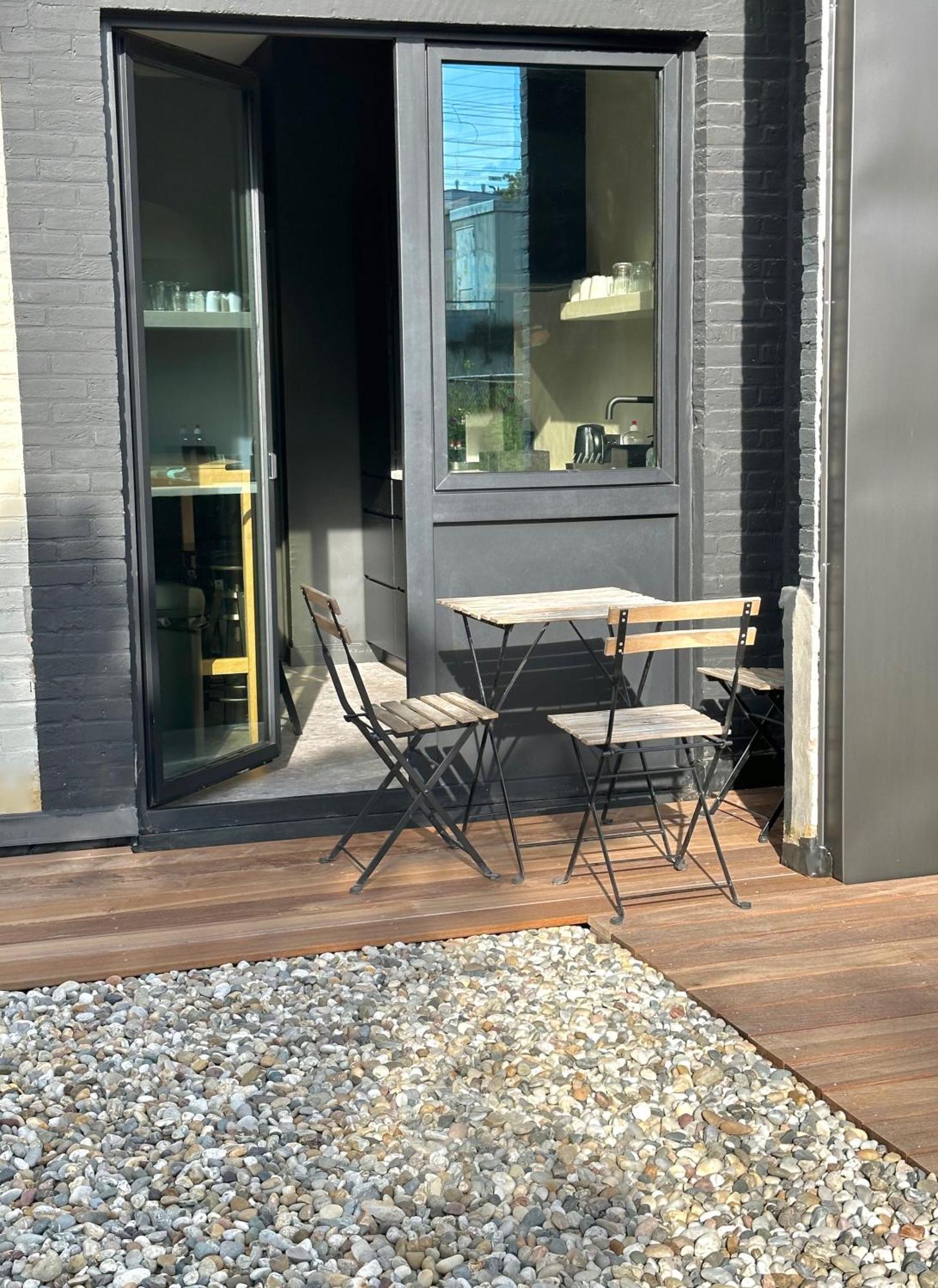 3 Bedroom Art-Nouveau Apartment With Free Parking Gand Esterno foto