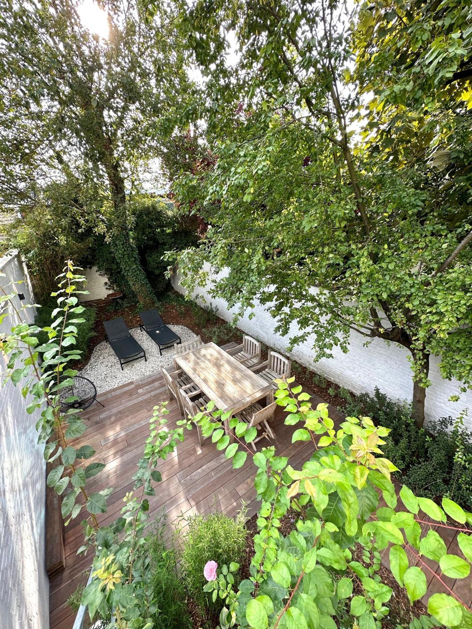3 Bedroom Art-Nouveau Apartment With Free Parking Gand Esterno foto